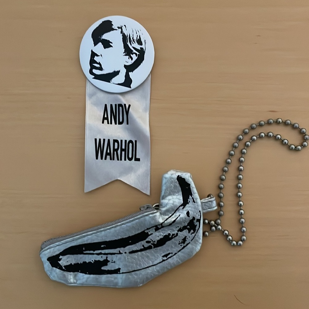 Andy Warhol/MoMA mini-wristlet/changepurse + pin